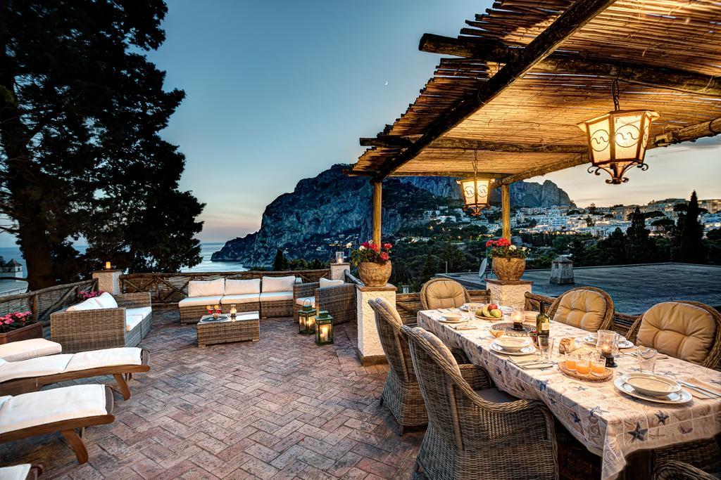Villa Goldfinger Capri Exteriör bild